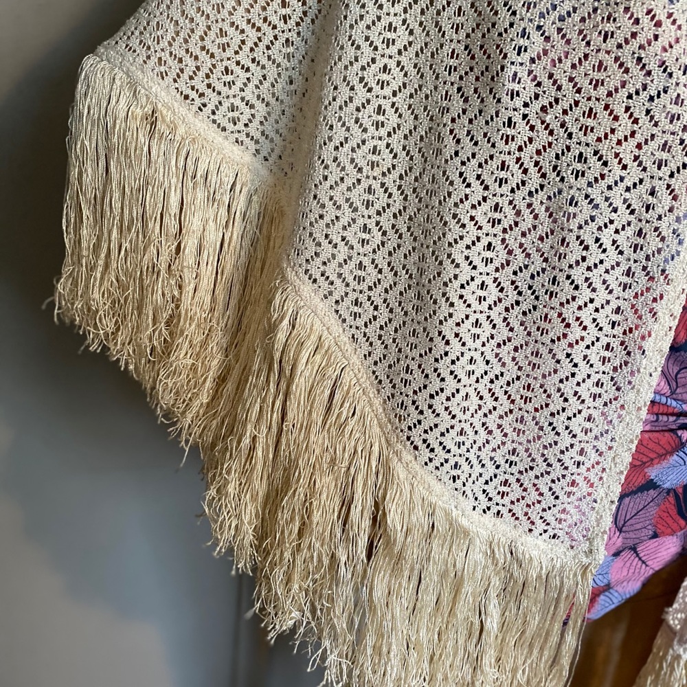 CALIFORNIA THINGS VINTAGE SHAWL - Picture 3 of 4
